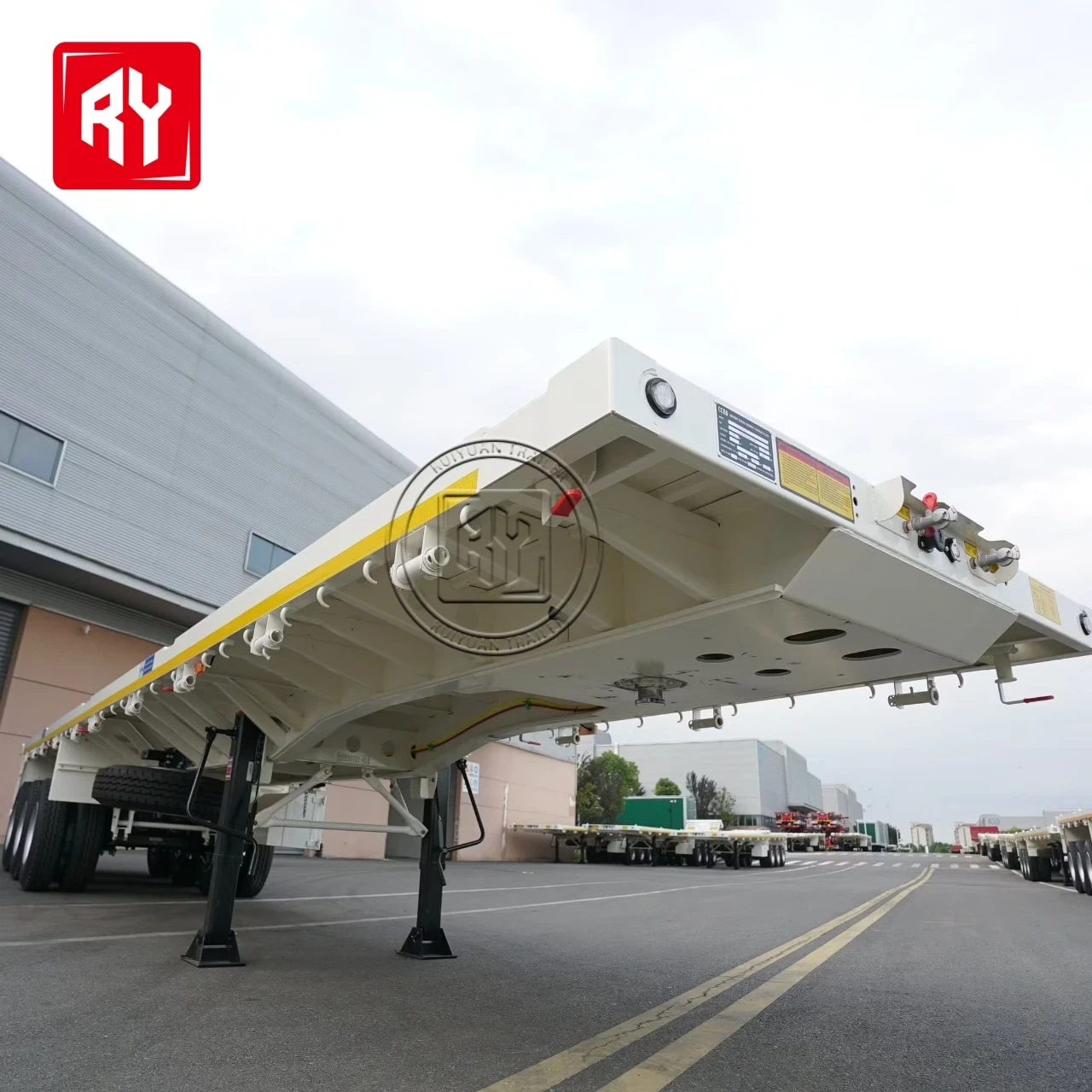 3 Axle Flatbed Semi Trailers price